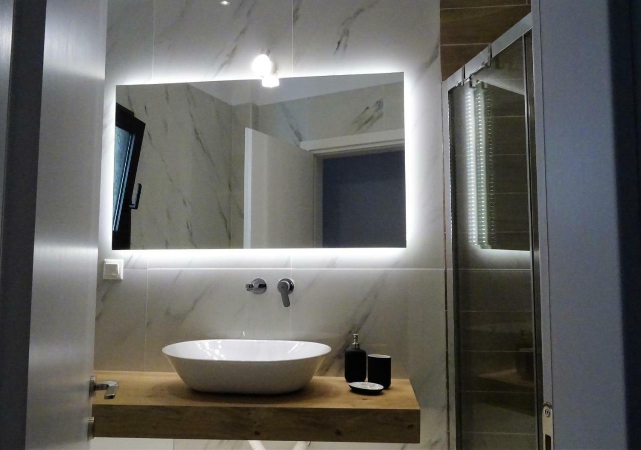 Joy Luxury Apartment Near Acropolis أثينا المظهر الخارجي الصورة
